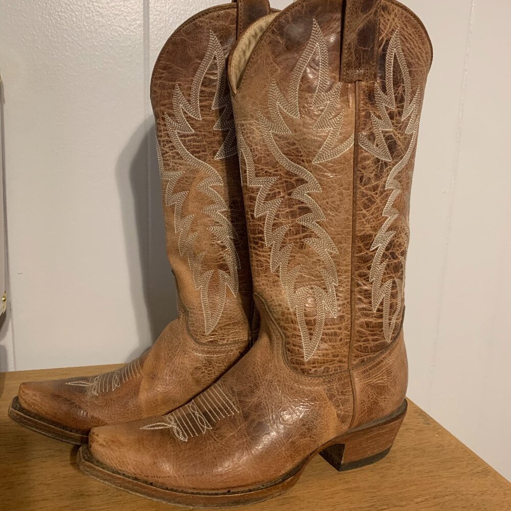 Idyllwind Tan Brown Western Heeled Cowboy Boots